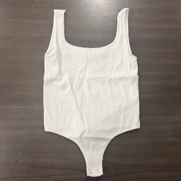 By Together Ivory Ribbed Top - Picture 1 of 3